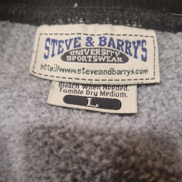 Steve & Barry's Black Crewneck Sweater Wisconsin Style - Picture 5 of 5